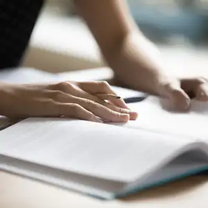 Selfpublishing oder Verlag – Vor- und Nachteile im Überblick